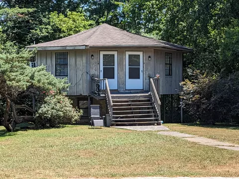 10020 Walden St, Soddy Daisy, TN 37379