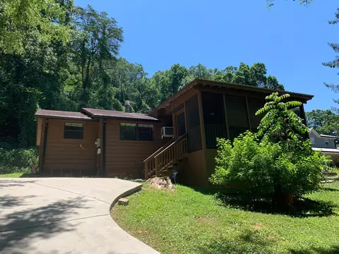 1513 SW Randolph Dr, Cleveland, TN 37311