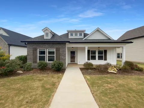 363 Tuscany Village Dr, Ringgold, GA 30736