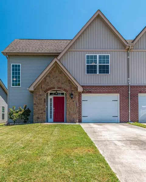 2748 Stone Trace Dr, Chattanooga, TN 37421