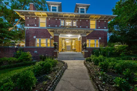 84 N Crest Rd, Chattanooga, TN 37404