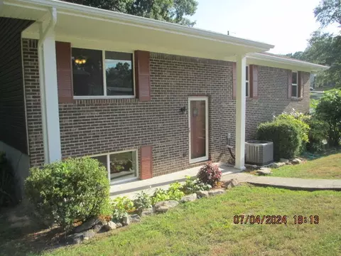 56 Marion Dr, Ringgold, GA 30736