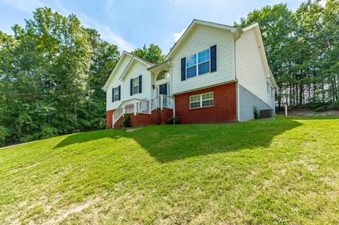 210 Gilbert Rd, Ringgold, GA 30736 photo 3