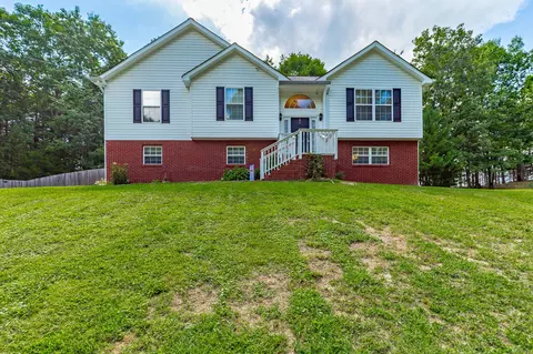 210 Gilbert Rd, Ringgold, GA 30736