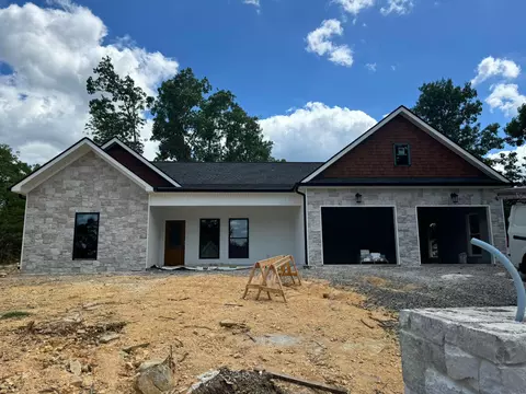 1901 Honeysuckle Ln, Fort Oglethorpe, GA 30742