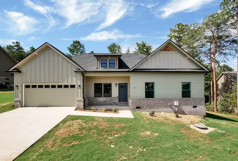 9 Inlet Dr, Rock Spring, GA 30739