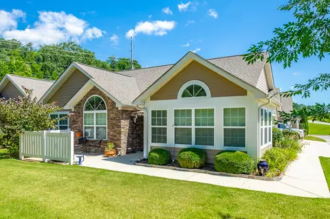871 Carlisle Ln, Chattanooga, TN 37405