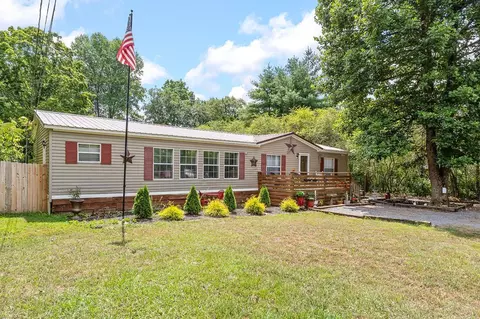 260 Reels Cove Rd, Whitwell, TN 37397