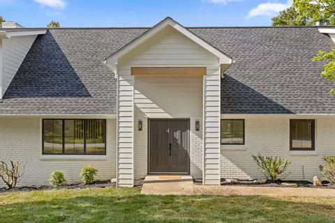1050 Carter Dr, Chattanooga, TN 37415