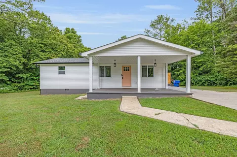 5425 Watkins St, Ooltewah, TN 37363