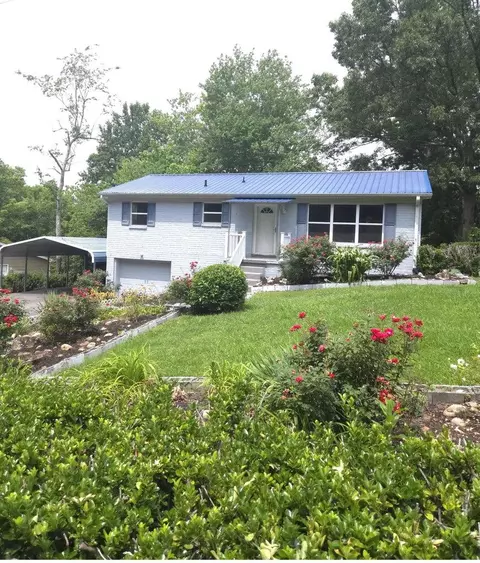 3544 SE Woodridge Dr, Cleveland, TN 37323