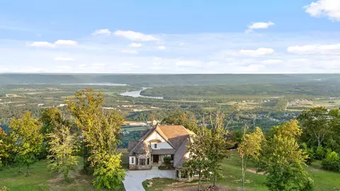 295 Sunrise Cir, Jasper, TN 37347