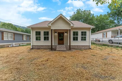 216 Oak Ave, South Pittsburg, TN 37380