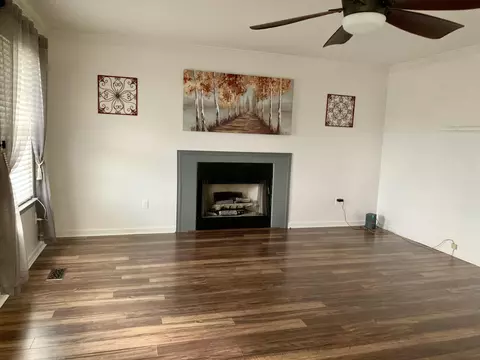 Living - 230 Middle Lusk Loop Rd, Dunlap, TN 37327 photo 2 of 3
