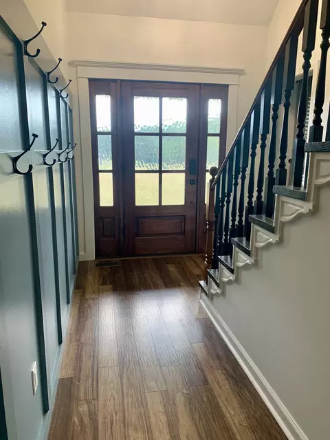 Entry Way - 230 Middle Lusk Loop Rd, Dunlap, TN 37327 photo 4 of 7