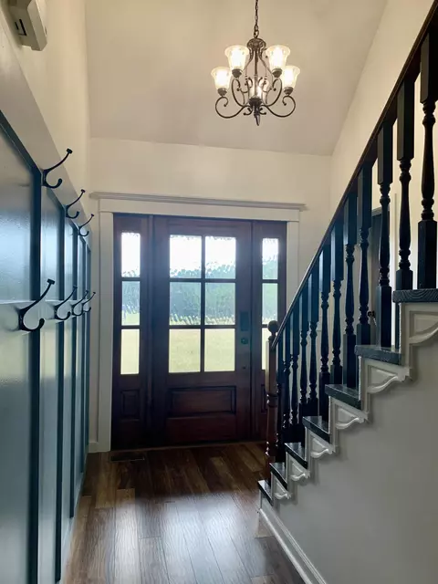 Entry Way - 230 Middle Lusk Loop Rd, Dunlap, TN 37327 photo 2 of 7