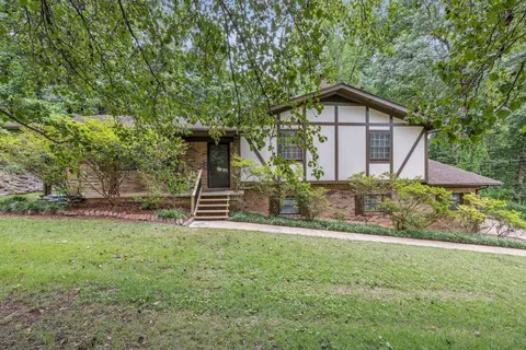 6832 Deerwood Dr, Harrison, TN 37341