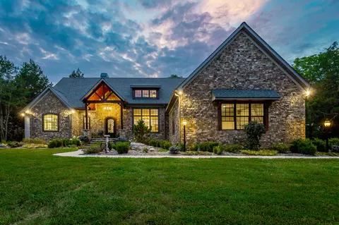 7397 E Valley Rd, Dunlap, TN 37327