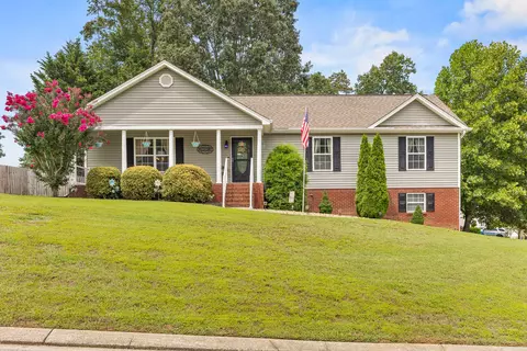 5628 Sarah Dr, Ooltewah, TN 37363