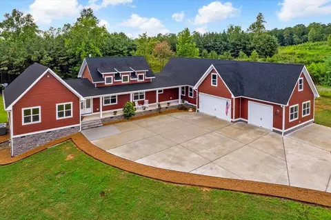 1665 River Bluffs Dr, Jasper, TN 37347