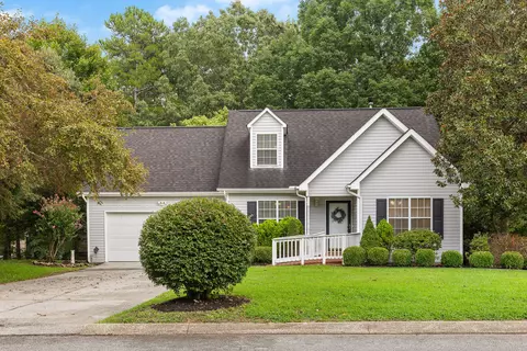 5874 Riley Rd, Ooltewah, TN 37363