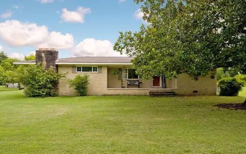 778 SW Red Clay Rd, Cleveland, TN 37311