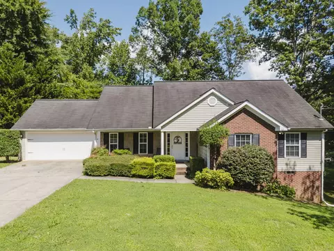 166 SE Valley Point Dr, Dalton, GA 30721