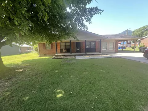 323 Castlerock Ln, Jasper, TN 37347