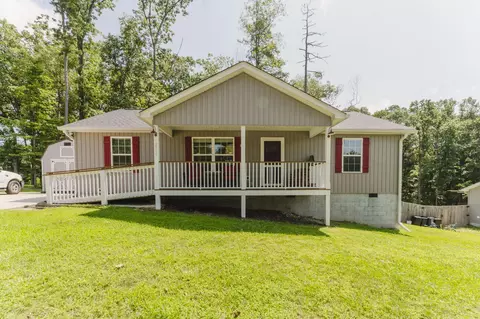 2715 Quarles Rd, Rocky Face, GA 30740