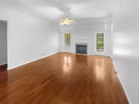 Living - 6830 Old Stage Rd, Chattanooga, TN 37421 photo 2 of 3