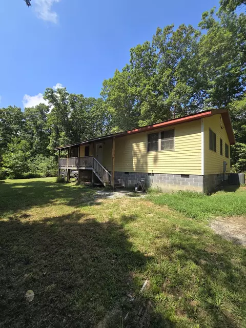 333 Raven Cliff Rd, Graysville, TN 37338