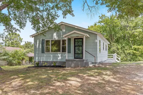 77 Parkett St, Rossville, GA 30741
