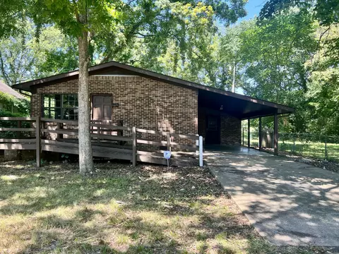 114 Laurel Ave, South Pittsburg, TN 37380