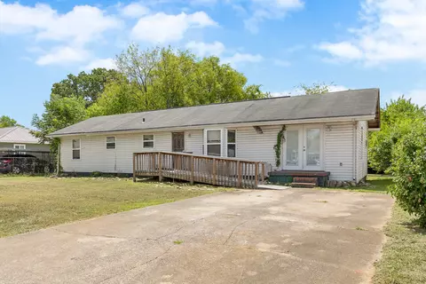1104 Queens Dr, Chattanooga, TN 37406