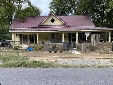 506 Thompson St, Lafayette, GA 30728