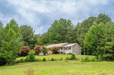1365 Hickory Grove Rd, Ringgold, GA 30736