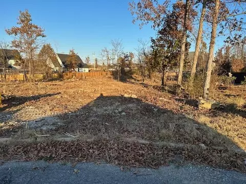 2301 Guinevere Pkwy #B/23, Chattanooga, TN 37421