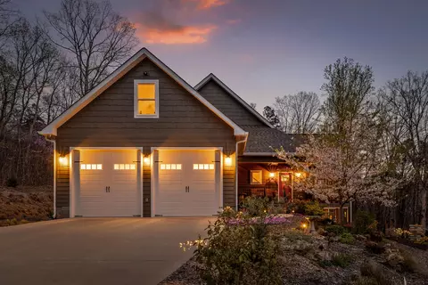 400 Myers Ave, Guild, TN 37340