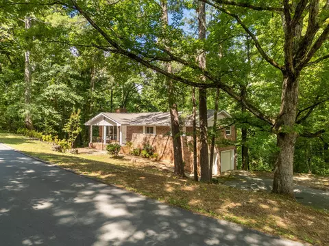 1017 N Sanctuary Rd, Chattanooga, TN 37421