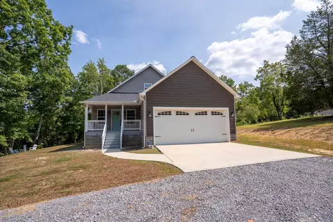 1037 Pike Dr, Trenton, GA 30752
