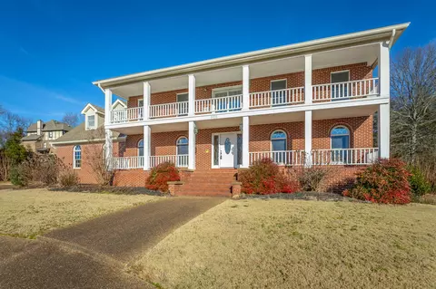 605 Hidden Forest Dr, Chattanooga, TN 37421
