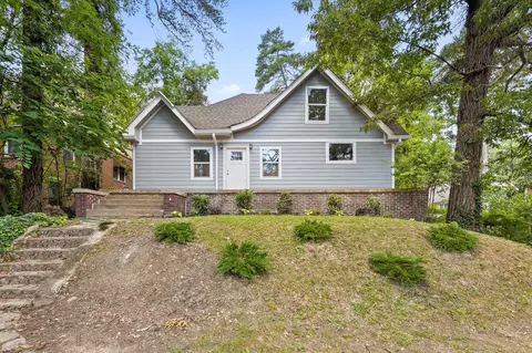 115 Woodlawn Dr, Chattanooga, TN 37411