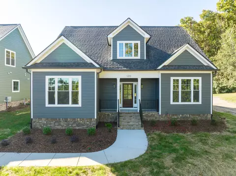 1210 Clermont Dr, Chattanooga, TN 37415