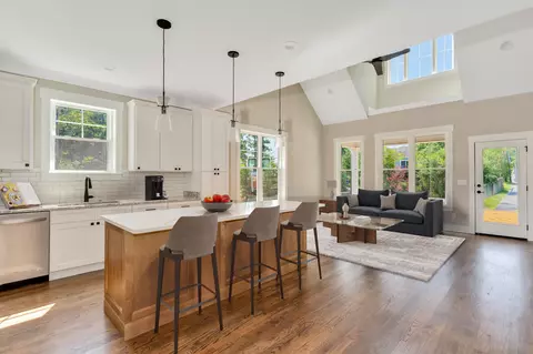 1212 Clermont Dr, Chattanooga, TN 37415