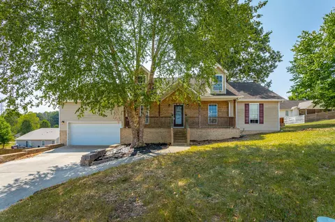 45 Infantry Dr, Rossville, GA 30741