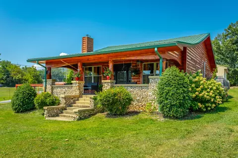 10345 Walden St, Soddy Daisy, TN 37379
