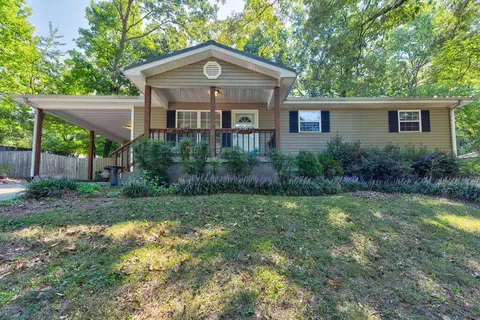 4040 Village Dr, Cohutta, GA 30710