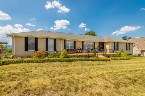 329 S Mission Ridge Dr, Rossville, GA 30741