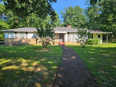 1437 Montlake Rd, Soddy Daisy, TN 37379
