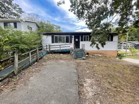 900 Rockway Dr, Chattanooga, TN 37411